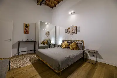 Casa in vendita, Piazza dei Santi Apostoli, Roma