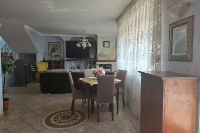 Casa Indipendente in vendita, Ad.ze Casa Natale di Papa Paolo VI, Concesio