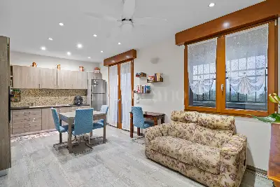 Villa in vendita, Via Barcuzzi , Lonato del Garda