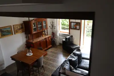 Casa Indipendente in vendita, Via Schignano, Argegno