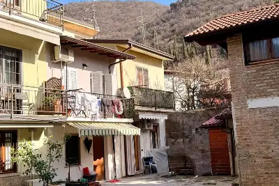 Casa Indipendente in vendita, Via Cesare Guerini, Brescia