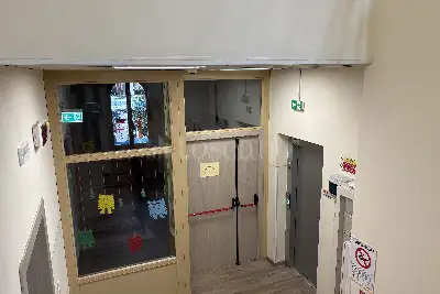 Stabile Uso Ufficio in vendita, Via Santa Gonda, Prato