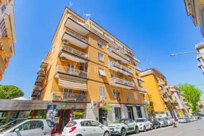 Attico in vendita, Via di Val Tellina, Roma