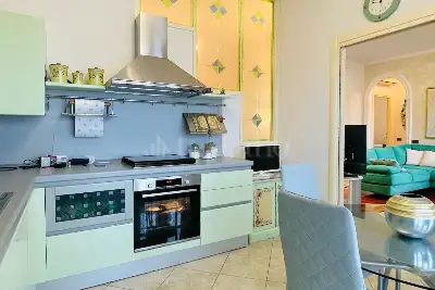 Casa in vendita, Via Costalunga, Brescia