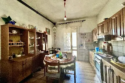 Casa Indipendente in vendita, Via Menasasso, Desenzano del Garda
