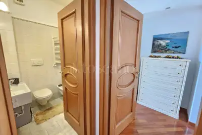 Casa in vendita, Largo Pannonia, Roma