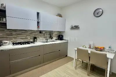 Casa in vendita, Via Leonardo di Capua, Avellino