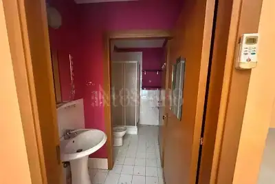 Negozio in affitto, Via Anapo, Palermo