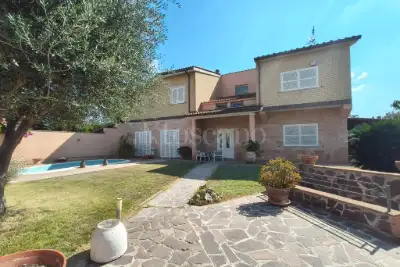 Villa in vendita, Via Ludovico Bellanda, Roma
