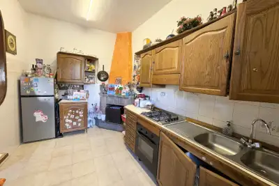 Casa in vendita, Via Isonzo, Nettuno