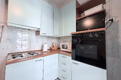 Casa in vendita, via Vincenzo Giordano Orsini , Milano