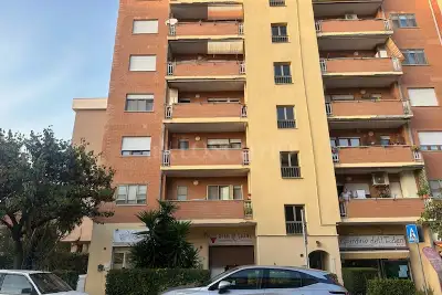 Casa in vendita, Via Pietro Nenni, Pomezia