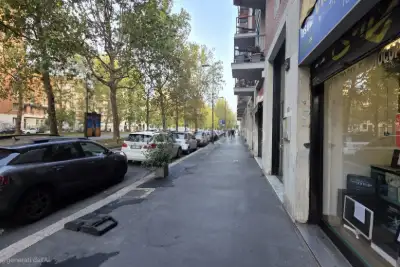 Negozio in vendita, Viale Pisa, Milano