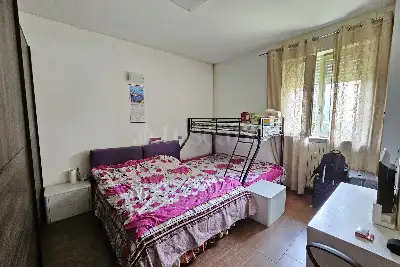 Casa in vendita, Via G. Cesare, Cantù