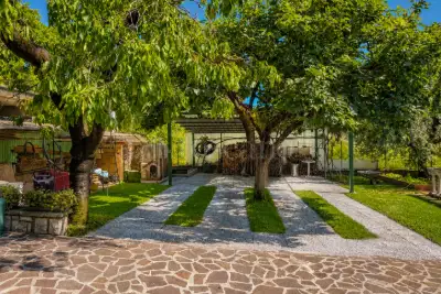 Villa in vendita, Via Pergola, Moniga del Garda