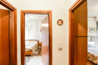 Casa in vendita, Via Deledda, Como