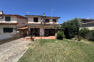 Villa in vendita, Via Cesare Pascucci, Roma