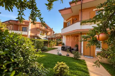 MultiFamily villa for sale, Via del Fontanile Anagnino, Roma