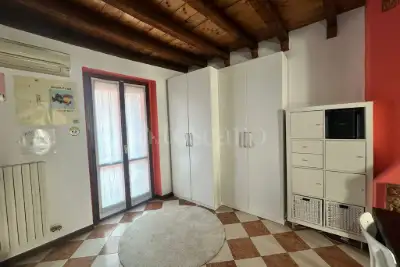 Casa in affitto, Via dei Fabbri, Milano