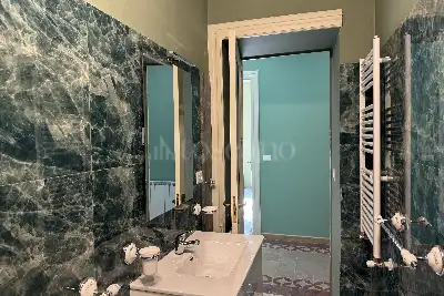 Casa in vendita, Via Montello, Catania