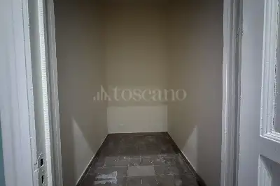 Casa in vendita, Via Montello, Catania