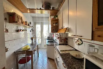 Casa in vendita, Via Sem Benelli, Milano