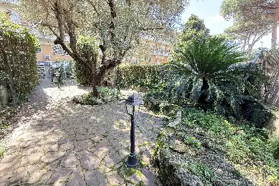 Casa Indipendente in vendita, Via Fratelli Cervi, Roma