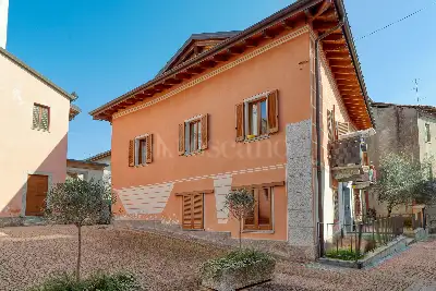 Casa in vendita, Via Giuseppe Mazzini, Ferrera di Varese