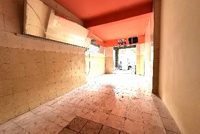 Negozio in affitto, Via Francesco Pallavicini , Roma