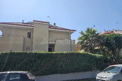 Villa in vendita, Via Pyre, Latina