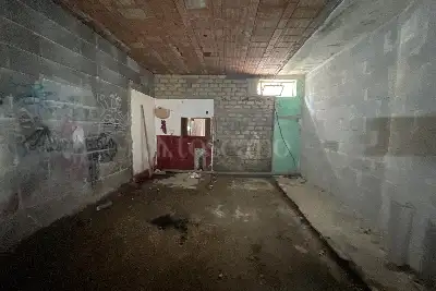 Box in vendita, Via Ancona, Pomezia