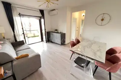 Casa in vendita, Via Al Sesto Miglio, Roma