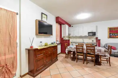 Villino a Schiera in vendita, Via Fontanella, Longone al Segrino