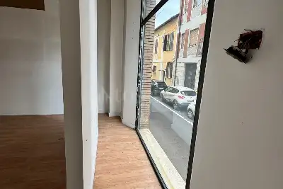 Negozio in affitto, Via Veneto, Avezzano