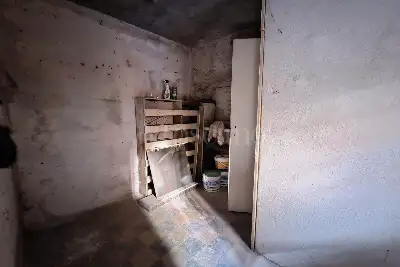 Negozio in vendita, Via Eurialo, Roma