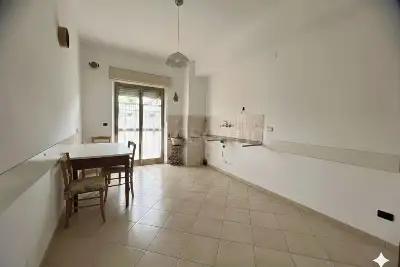 Casa in vendita, Via dei tulipani, Reggio di Calabria
