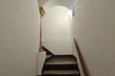Casa in vendita, Via Giuseppe Garibaldi, Colle di Val d'Elsa