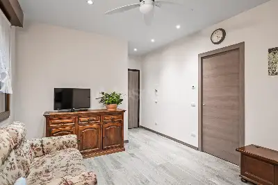 Villa in vendita, Via Barcuzzi , Lonato del Garda