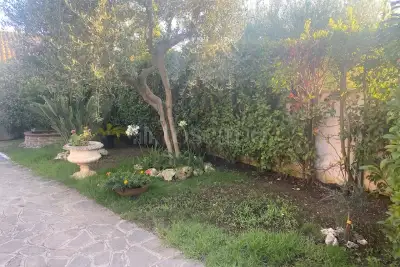 Casa Indipendente in vendita, Via Afrodite, Pomezia