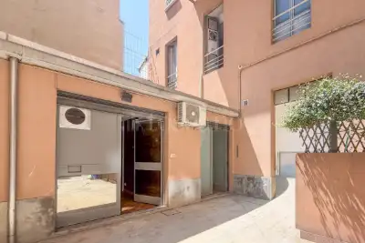 Negozio in vendita, Corso Concordia, Milano