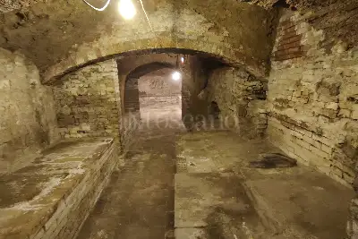 Garage in vendita, Via di  pantaneto, Siena