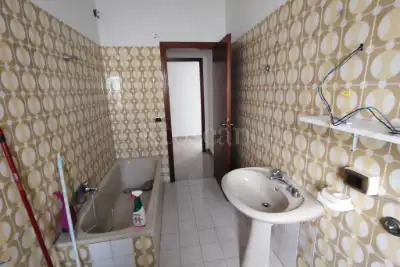 Casa in vendita, Viale Vincenzo de Filippis, Catanzaro