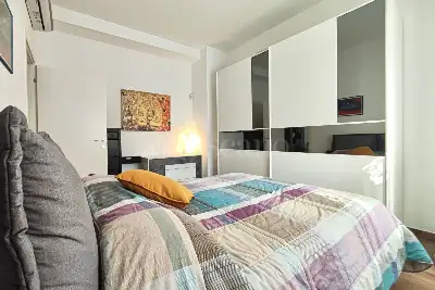 Casa in vendita, Via Stresa, Milano