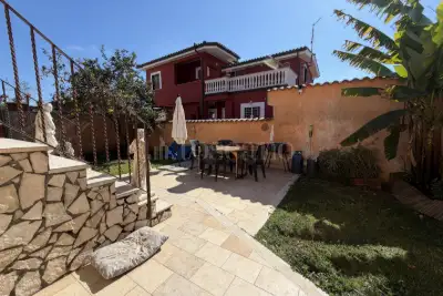 Villino a Schiera in vendita, Via Urbino, Ardea