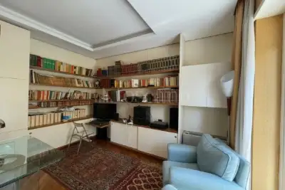 Casa in vendita, Via Raffaele Morghen, Napoli