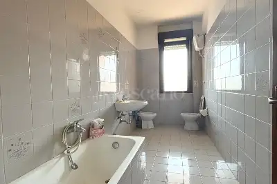 Casa in vendita, Via Romolo Gigliozzi, Roma