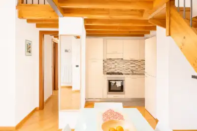 Casa in vendita, Via Giuseppe Garibaldi, Padenghe sul Garda