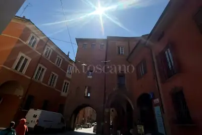 Casa in vendita, Via Castiglione, Bologna