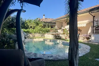 Villa in vendita, Via Torcegno, Roma