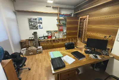 Negozio in vendita, V. Elio Lampridio Cerva, Roma